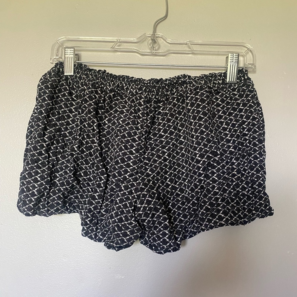 5/$20 old navy shorts